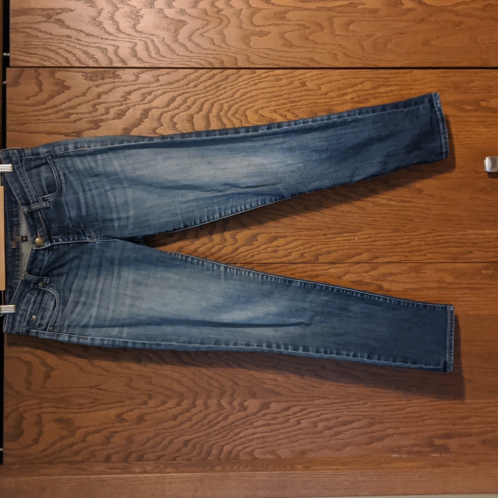 Kut from the Kloth Straight Leg Jeans